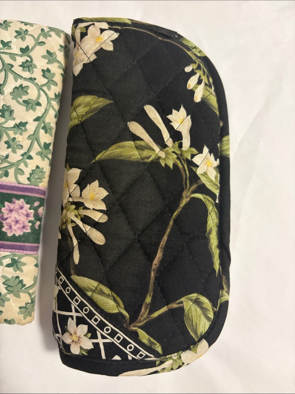 Vera Bradley 2 Floral Quilted Glass case Accents Jasmin lilac thyme yellow sold - Picture 4 of 10